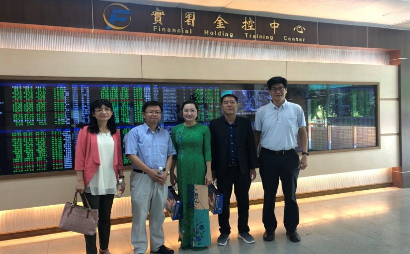 Trường Đại học Ngân hàng TP.HCM thăm và làm việc tại Đại học Khoa học và Kỹ thuật Quốc gia Cao Hùng, Đài Loan